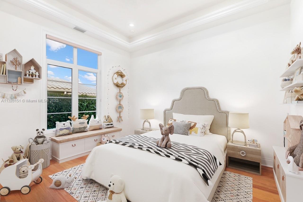 ROYAL PALM YACHT & COUNTRY - Residential