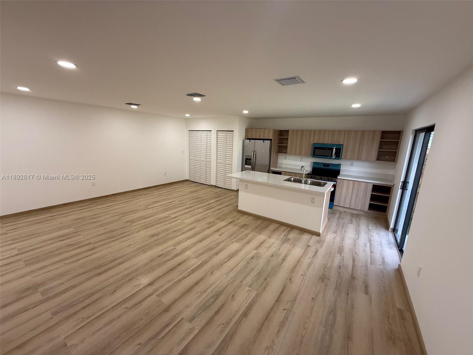 GREEN PARK SUB - Residential