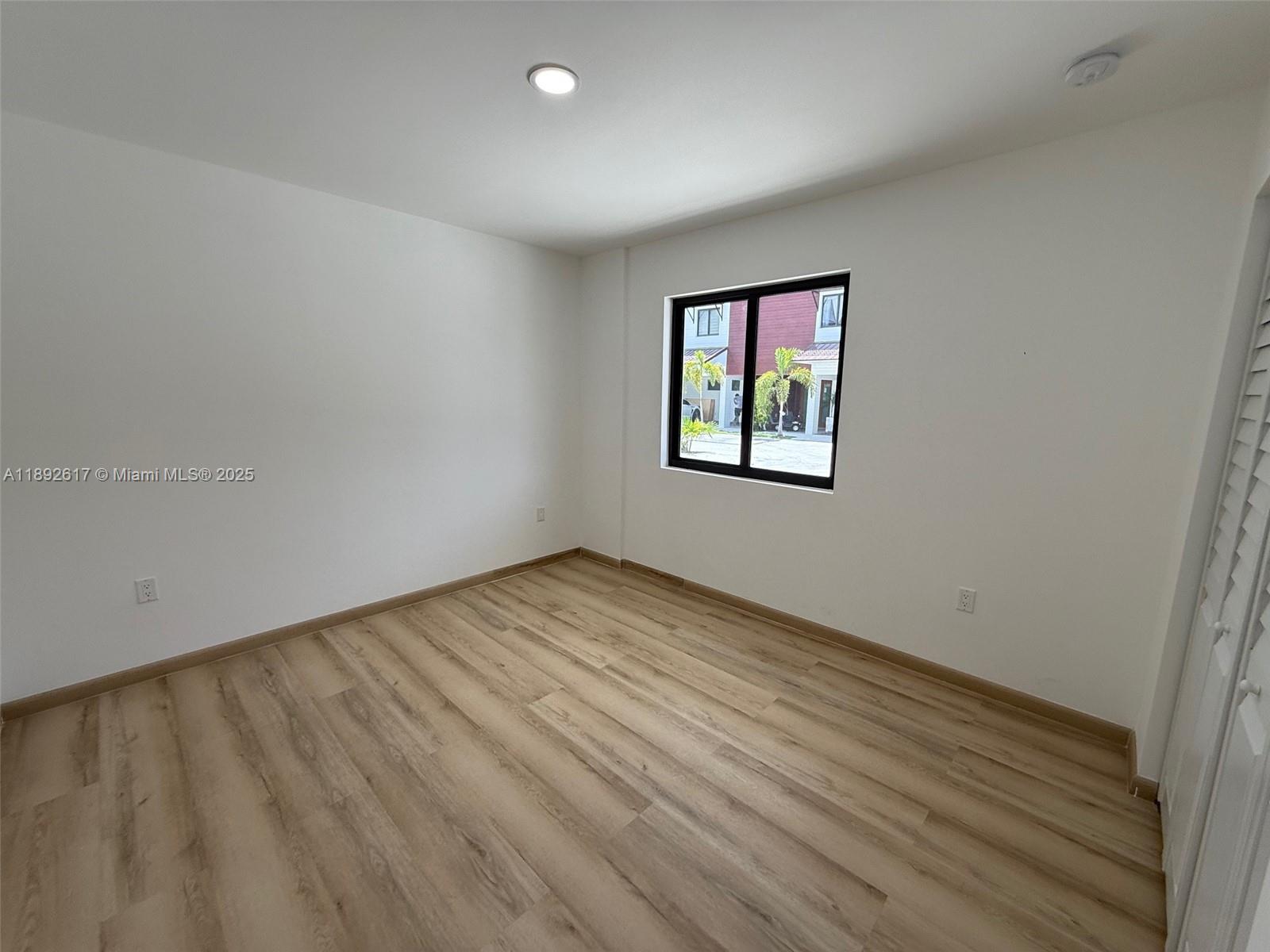 GREEN PARK SUB - Residential