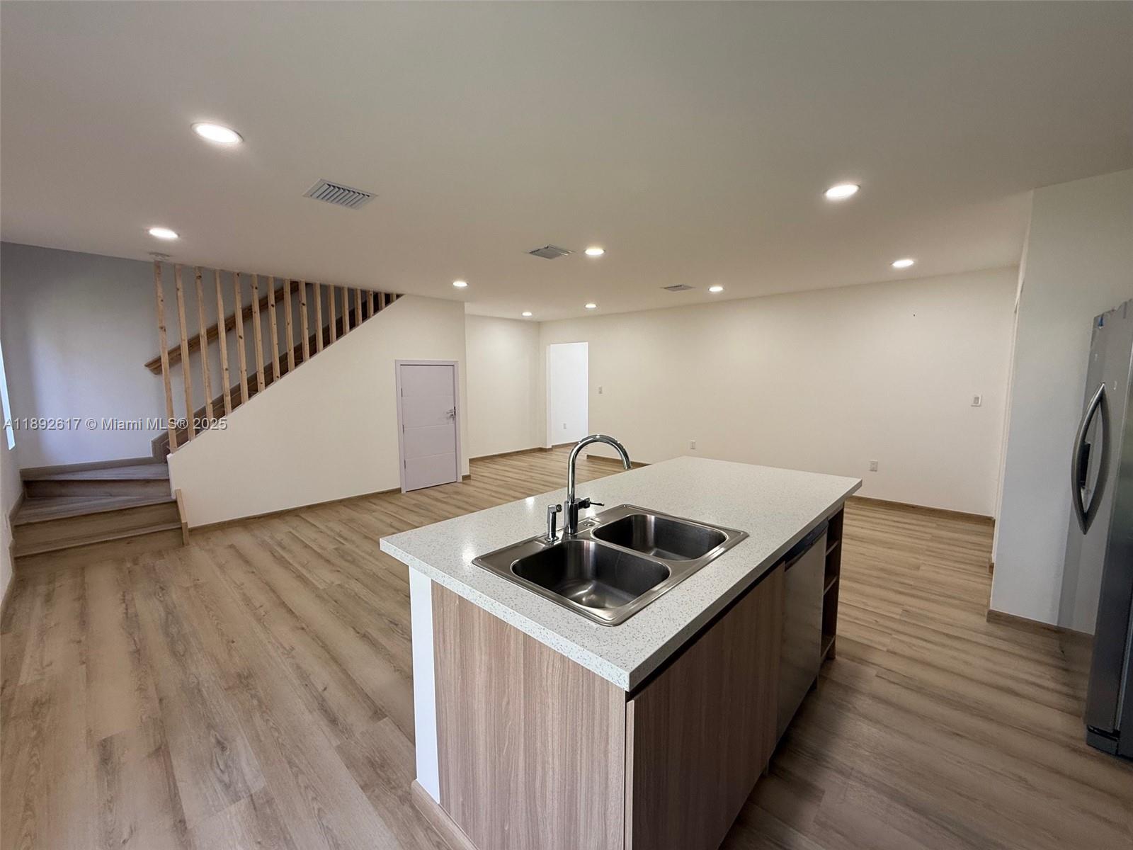 GREEN PARK SUB - Residential
