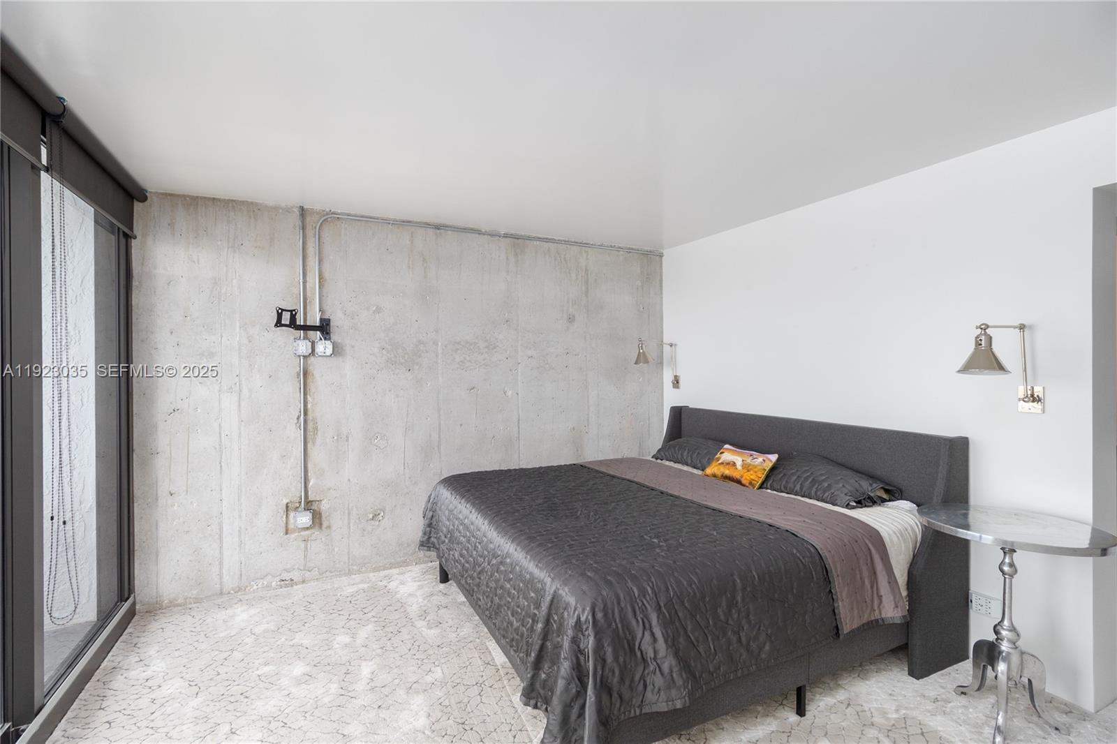 VENETIA CONDO - Residential