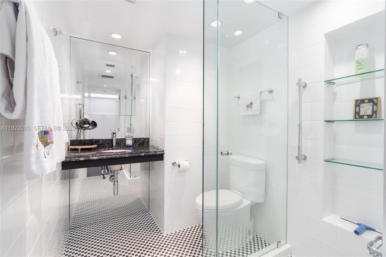 VENETIA CONDO - Residential