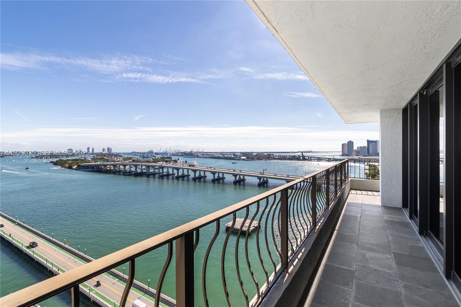 VENETIA CONDO - Residential