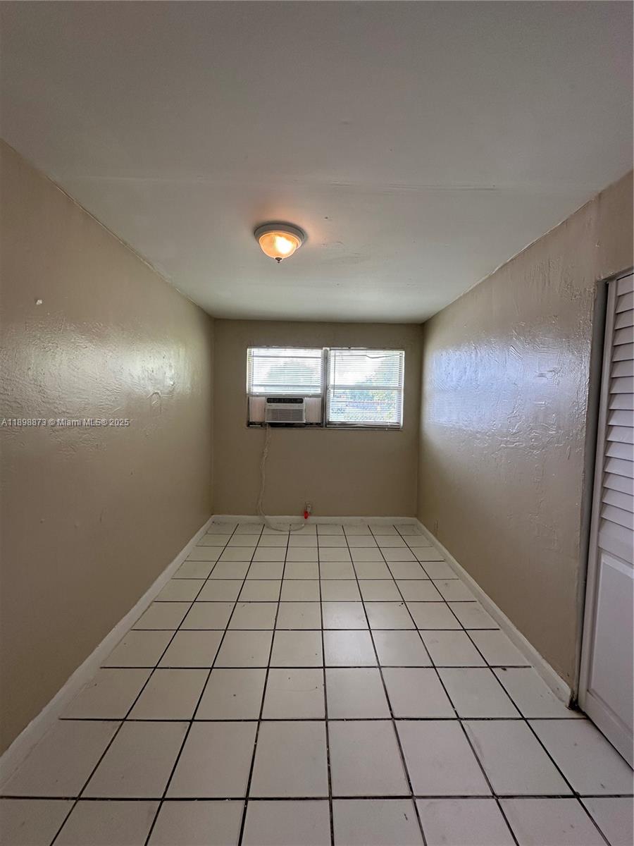 WEST CARVER RANCHES ADD N - Residential Lease