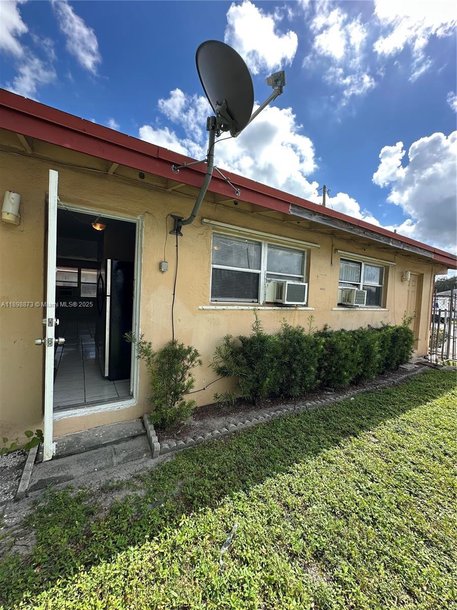 WEST CARVER RANCHES ADD N - Residential Lease