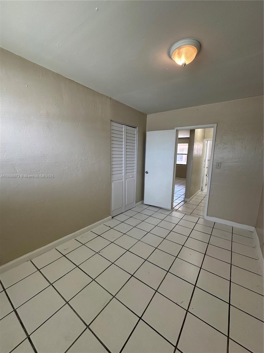 WEST CARVER RANCHES ADD N - Residential Lease