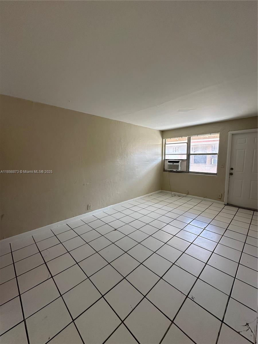 WEST CARVER RANCHES ADD N - Residential Lease