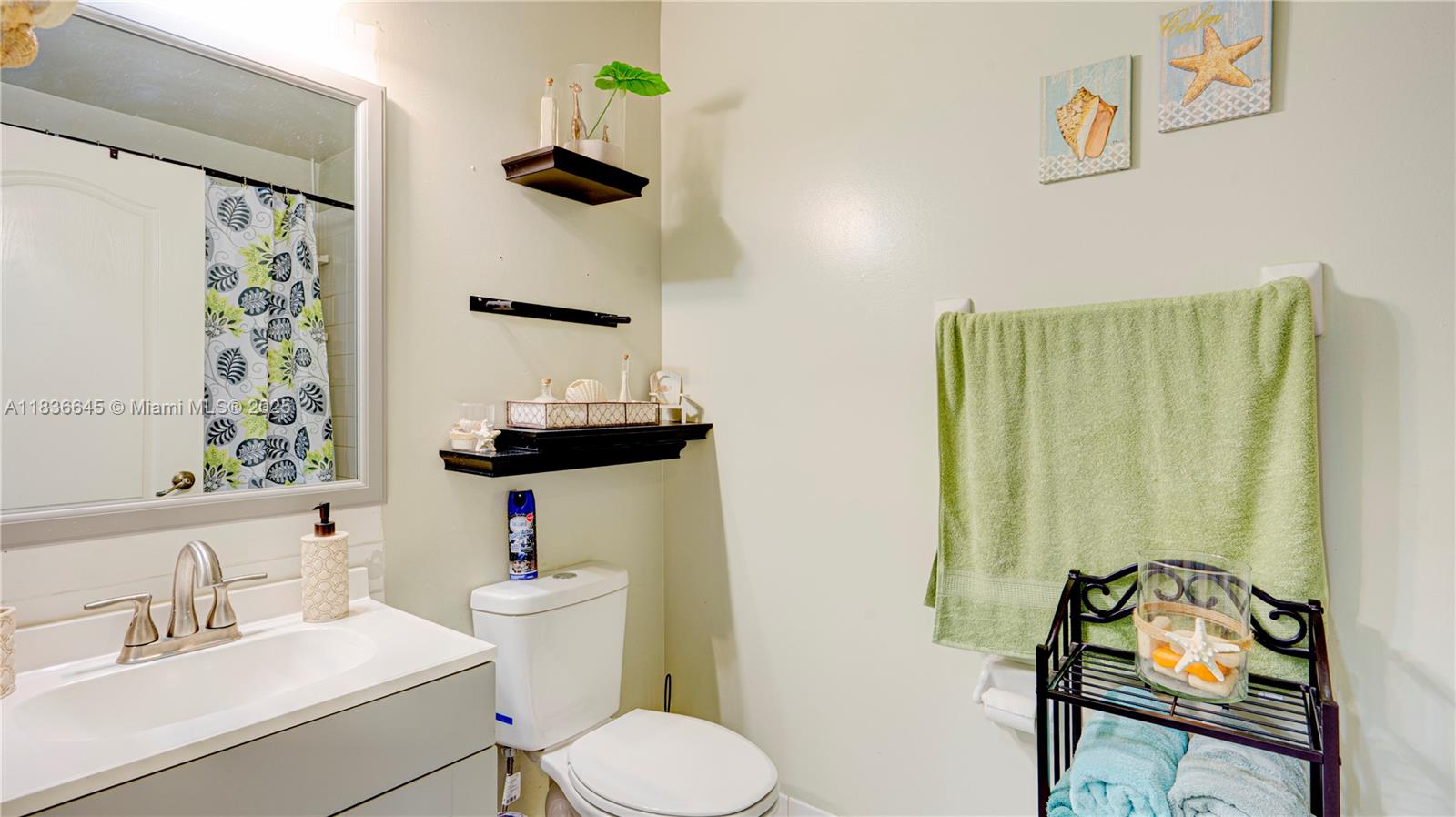 LAKES BY THE BAY SEC 12 - Residential