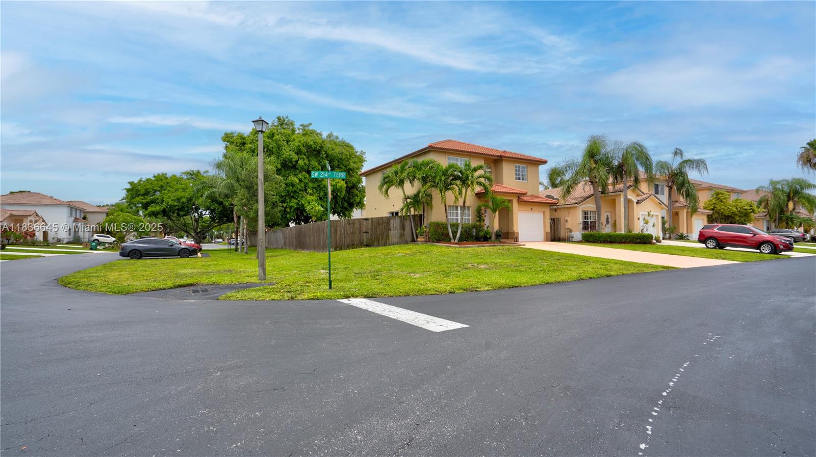 LAKES BY THE BAY SEC 12 - Residential