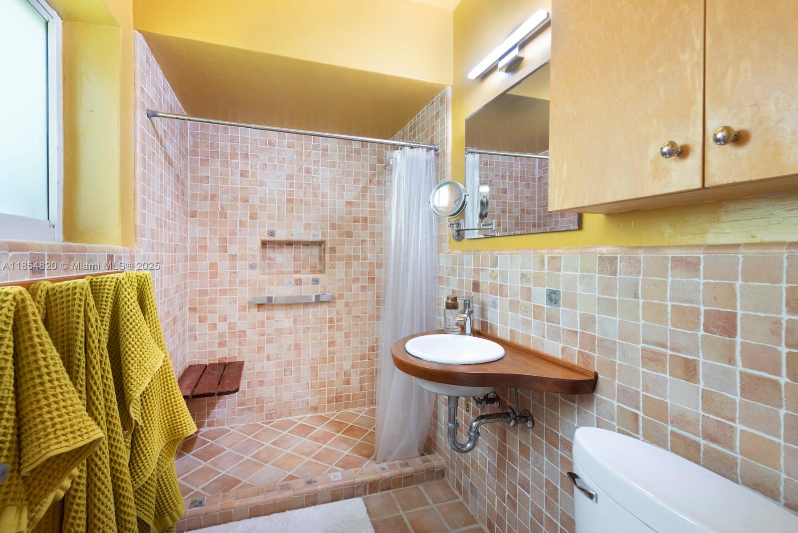 AMD PL GRIFFING BISCAYNE - Residential