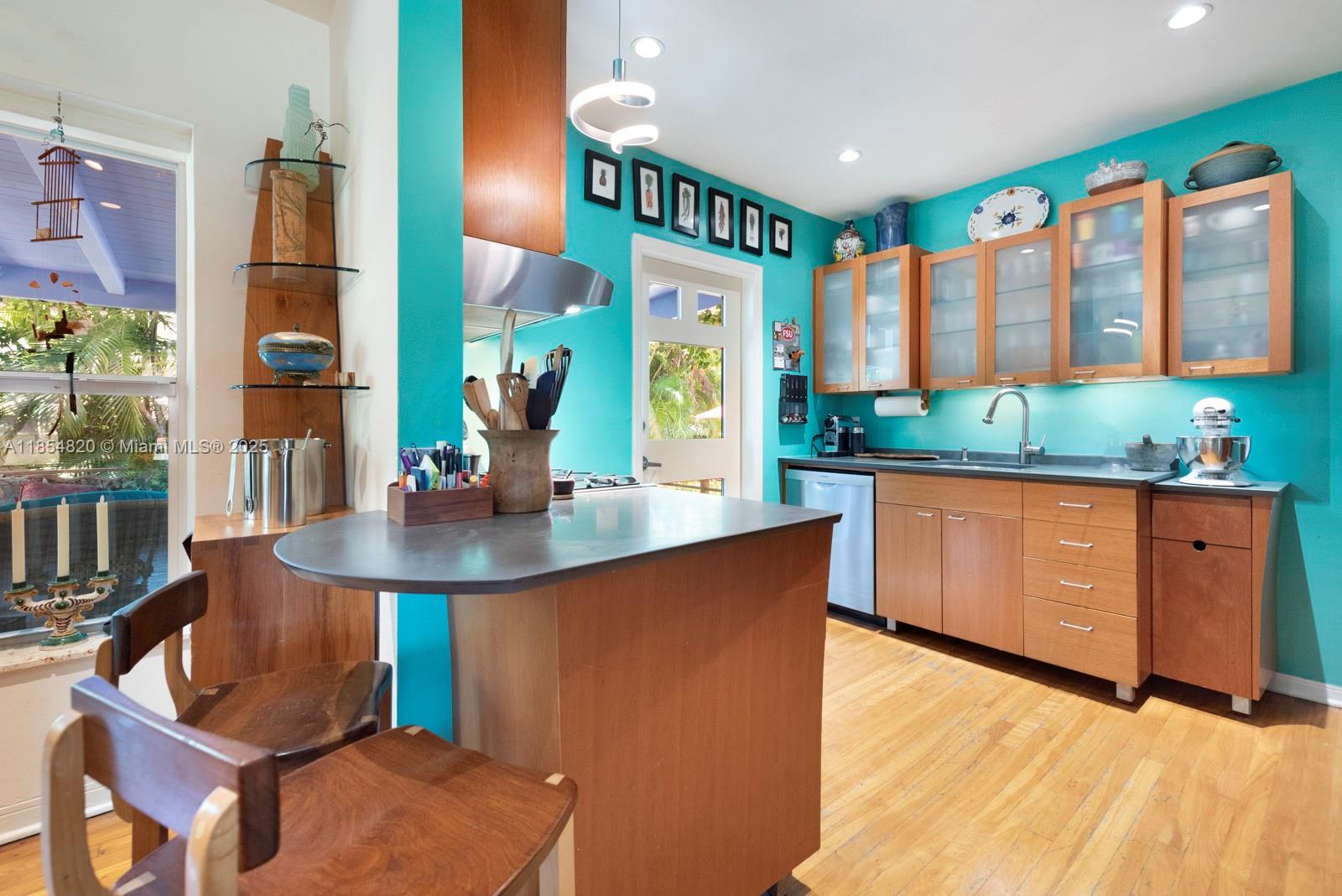 AMD PL GRIFFING BISCAYNE - Residential