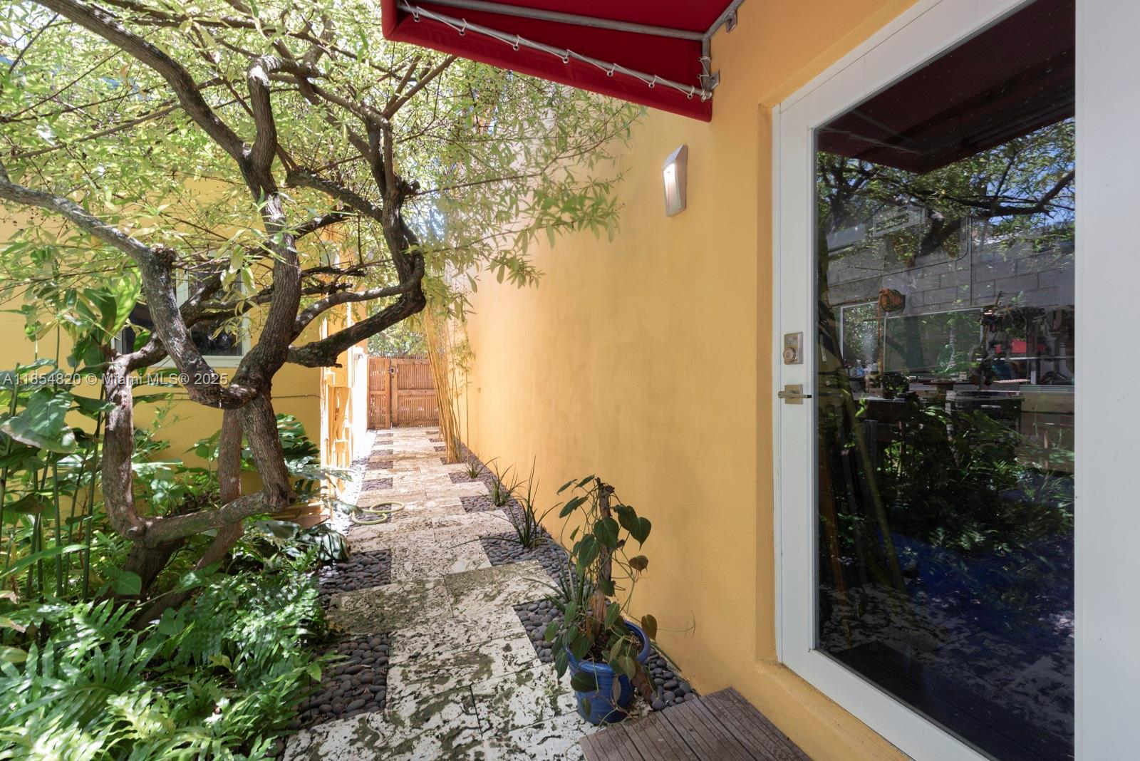 AMD PL GRIFFING BISCAYNE - Residential