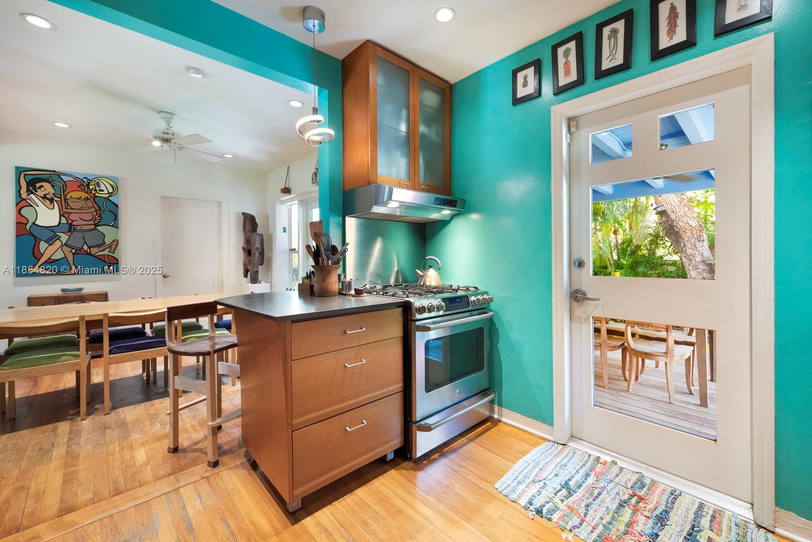 AMD PL GRIFFING BISCAYNE - Residential