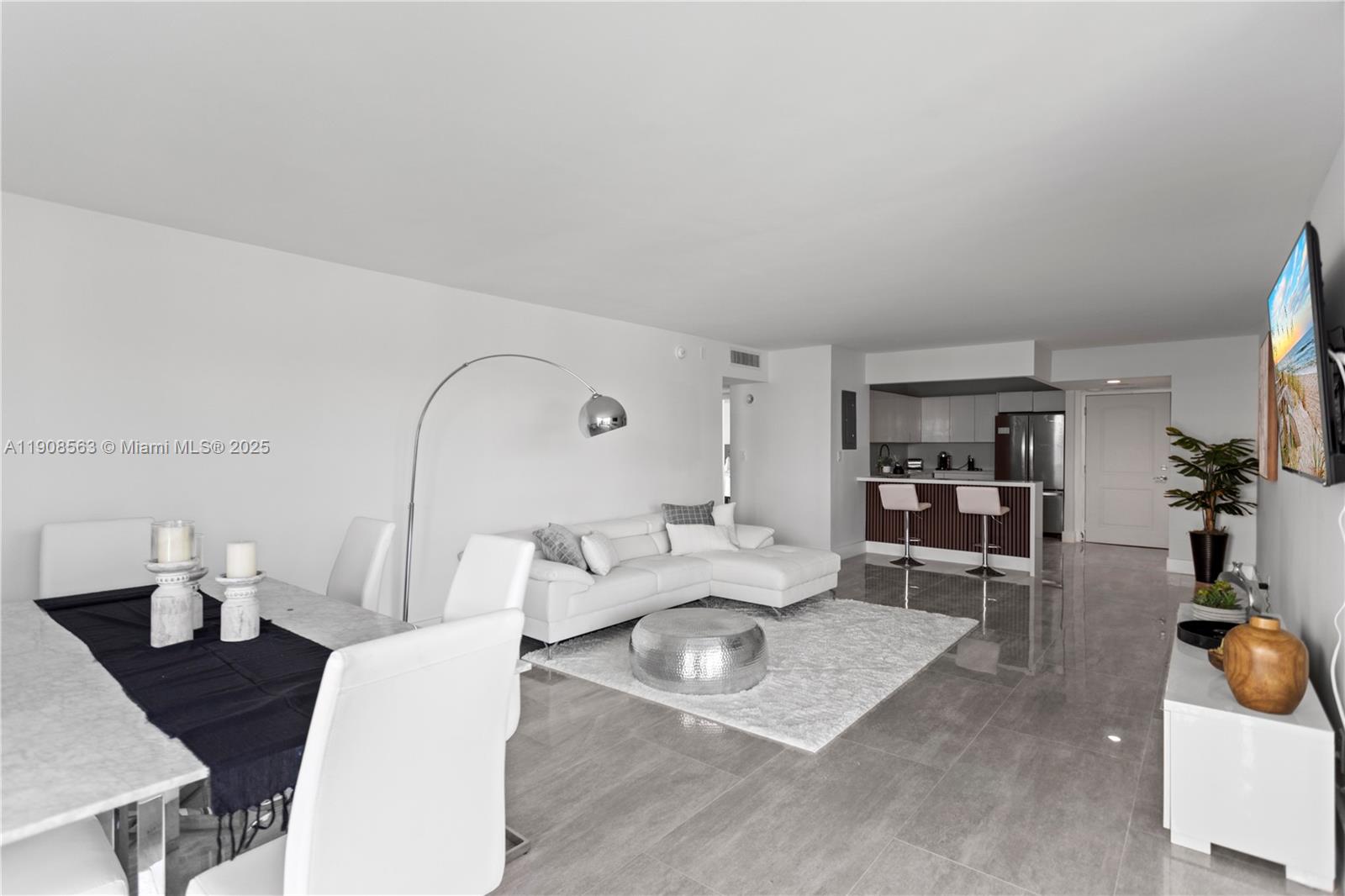 ARLEN HOUSE EAST CONDO - Residential