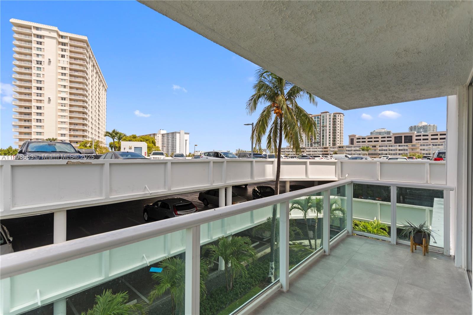 ARLEN HOUSE EAST CONDO - Residential