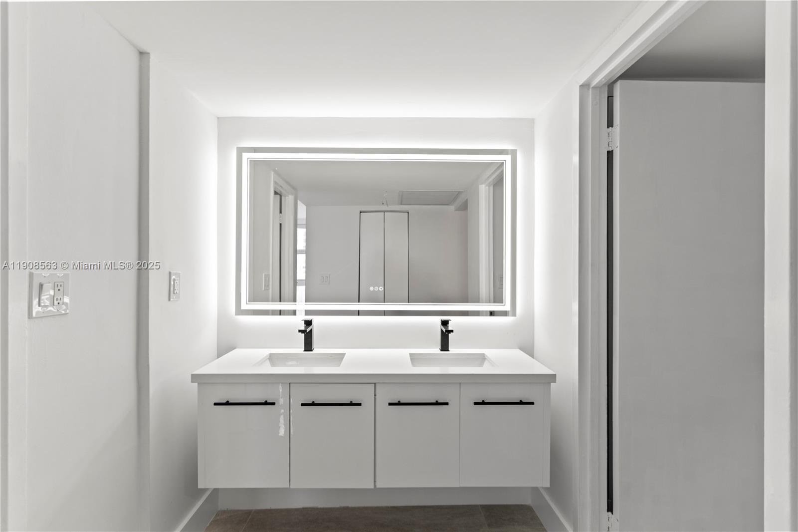 ARLEN HOUSE EAST CONDO - Residential