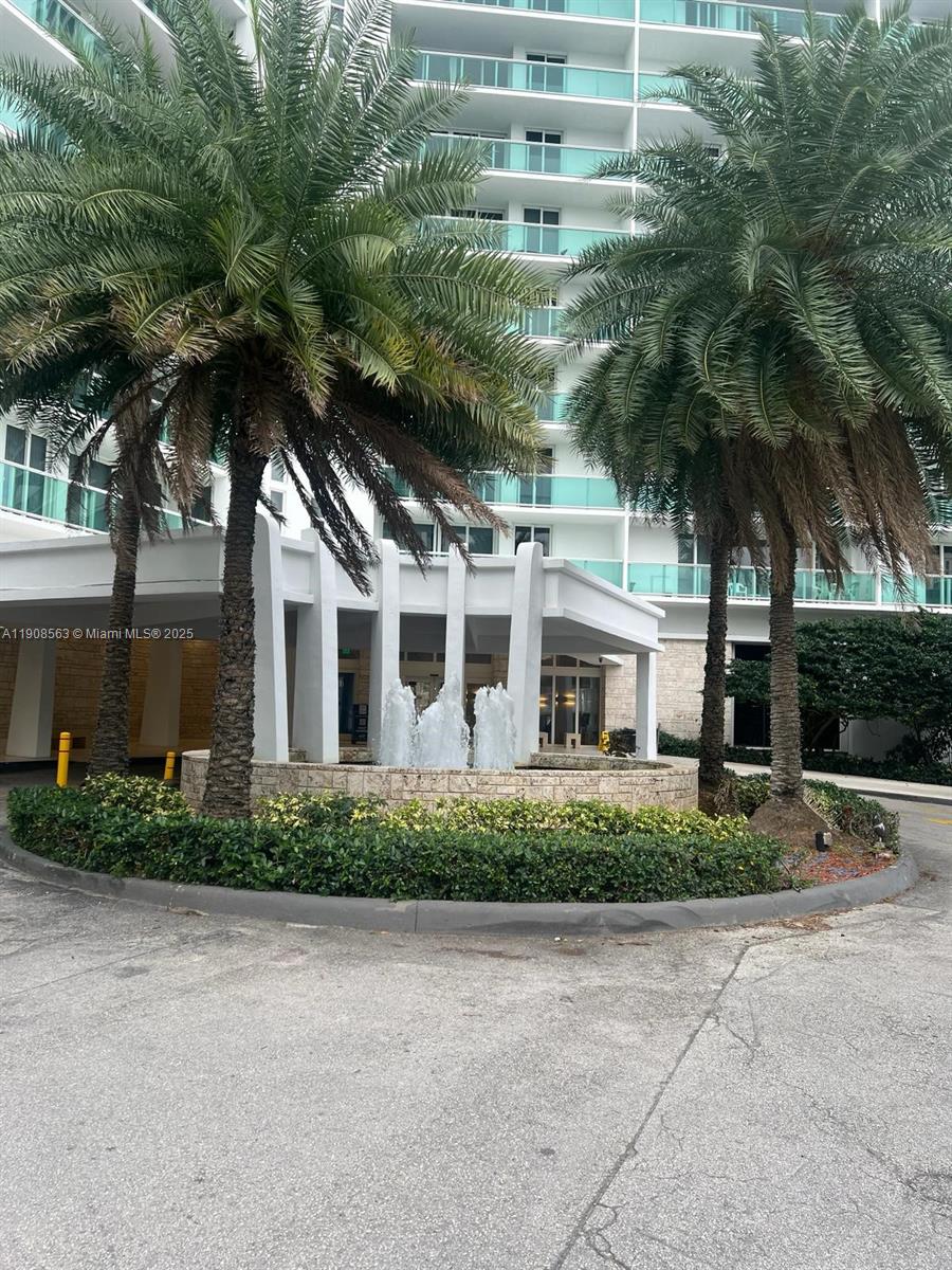 ARLEN HOUSE EAST CONDO - Residential