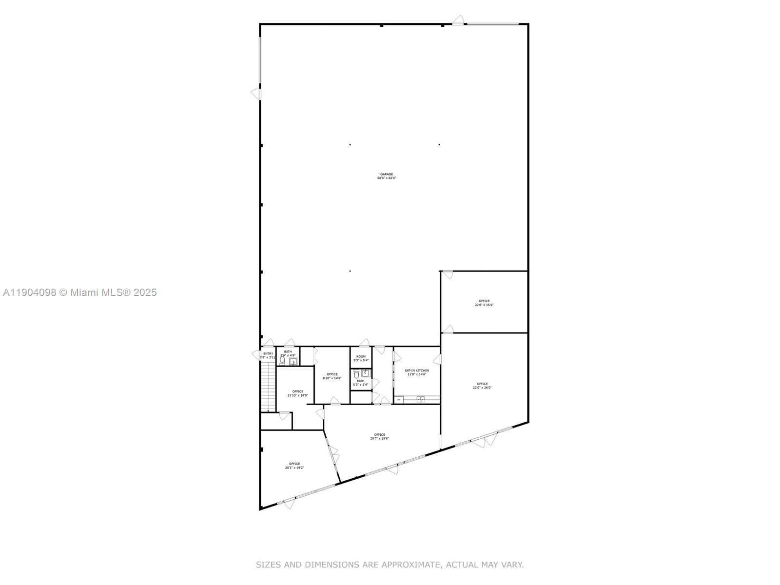 Main image without alt text