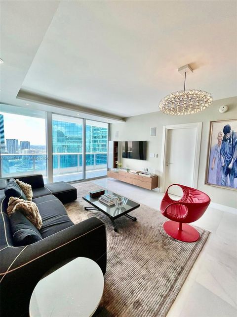 200 BISCAYNE BLVD WAY 4310 Miami FL 33131