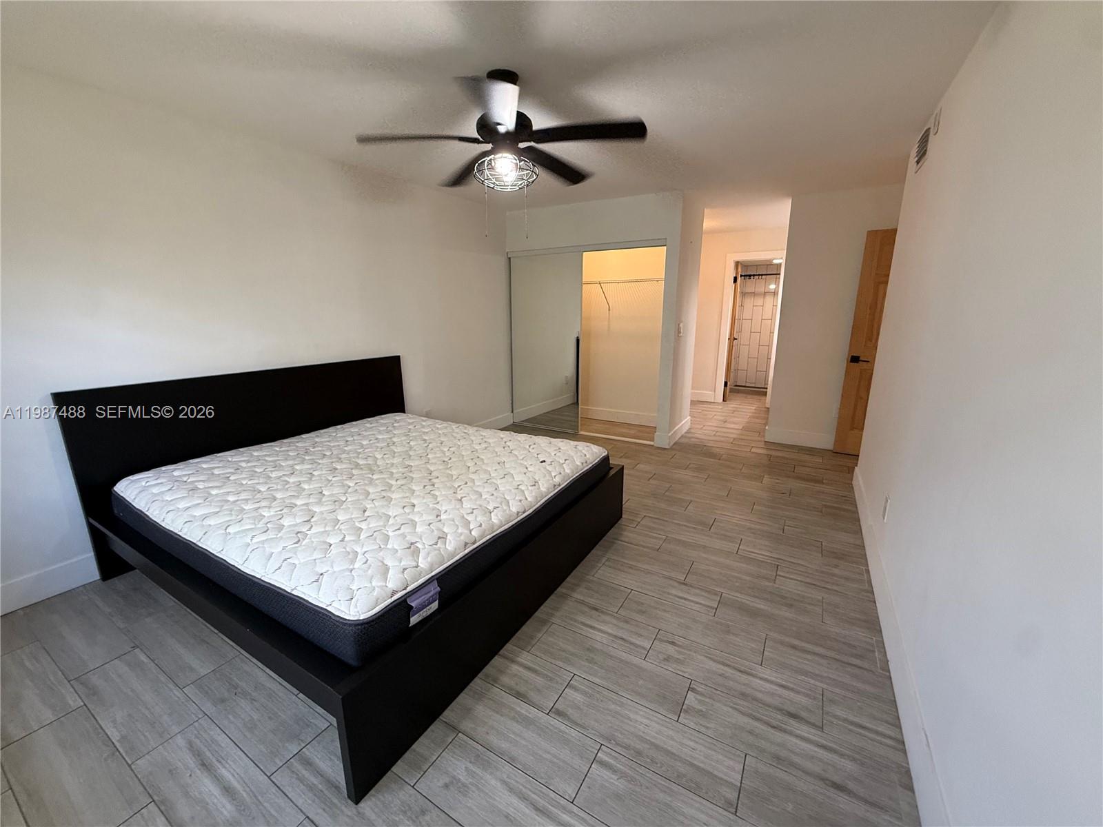 COVE CONDO PHASE II, THE - Residential Lease