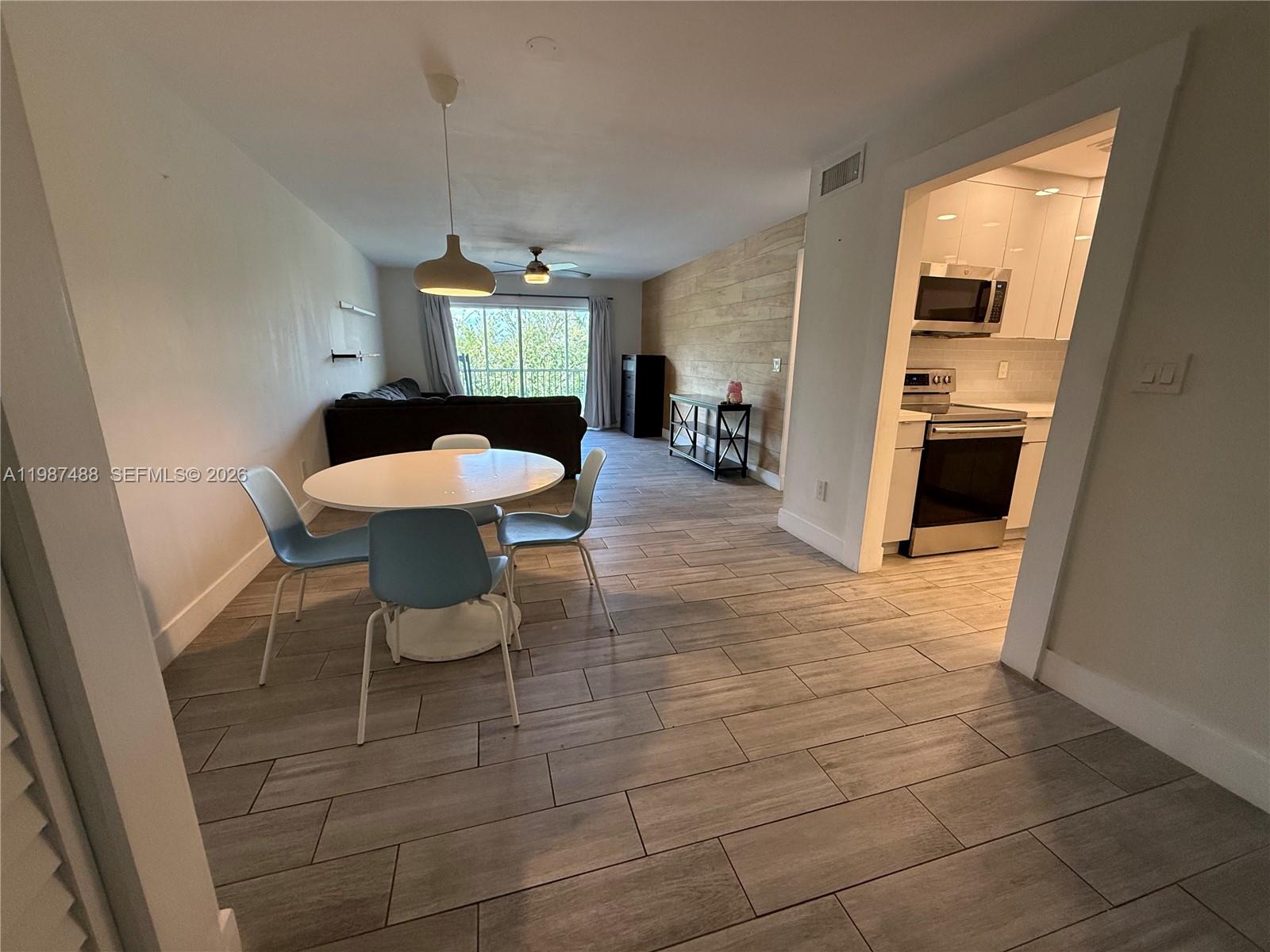 COVE CONDO PHASE II, THE - Residential Lease