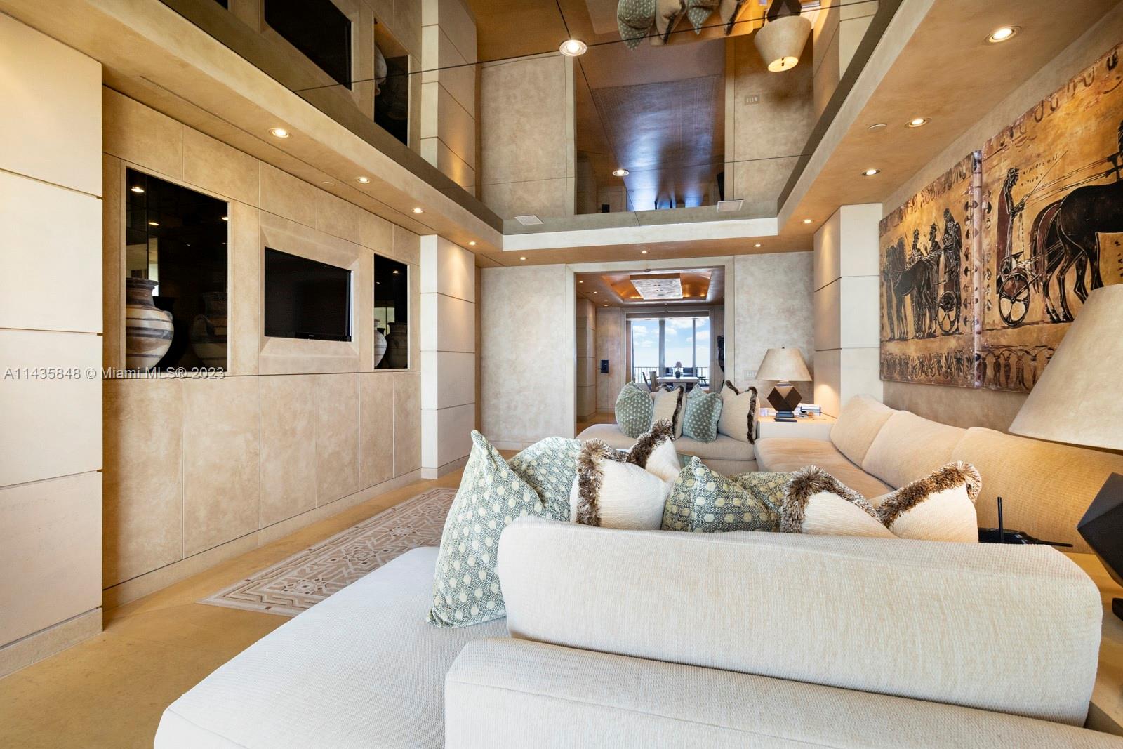 CLUB TOWER TWO CONDO - Residential