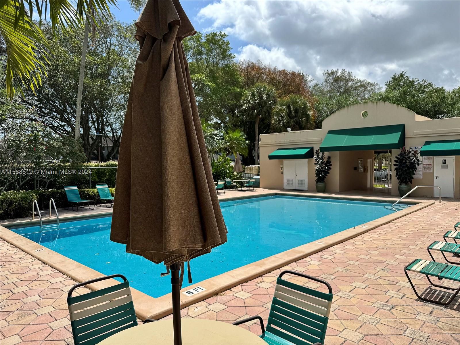 KENDALL CENTER - Residential Lease