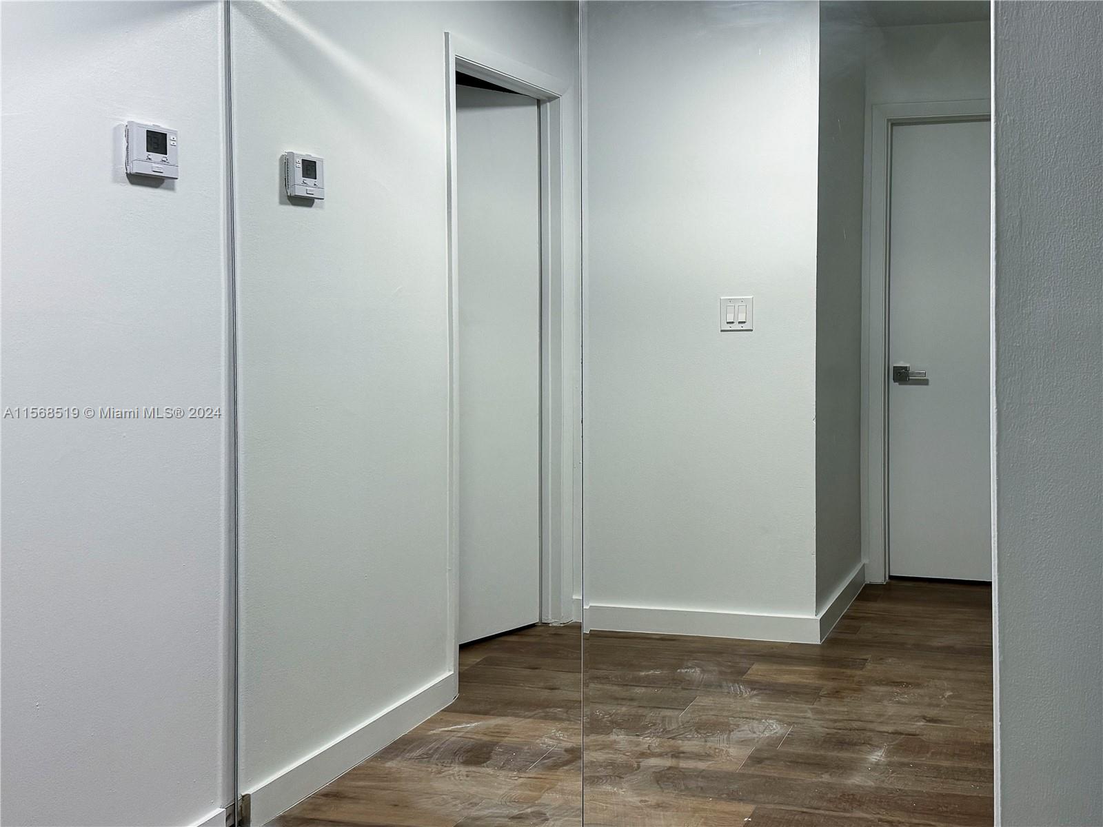 KENDALL CENTER - Residential Lease
