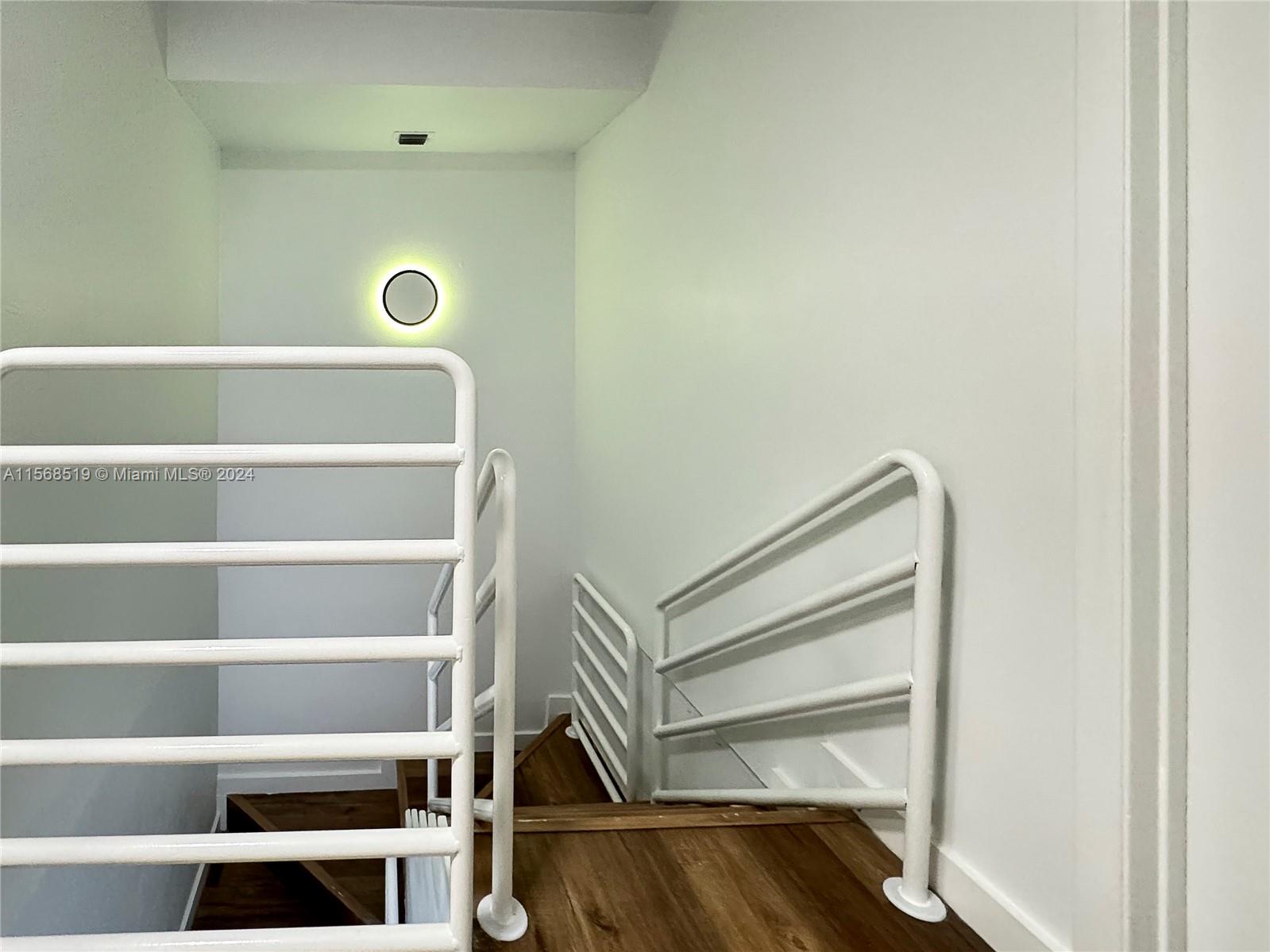 KENDALL CENTER - Residential Lease