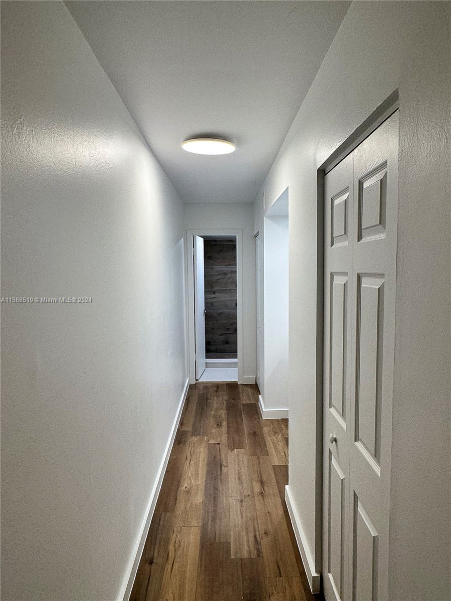 KENDALL CENTER - Residential Lease