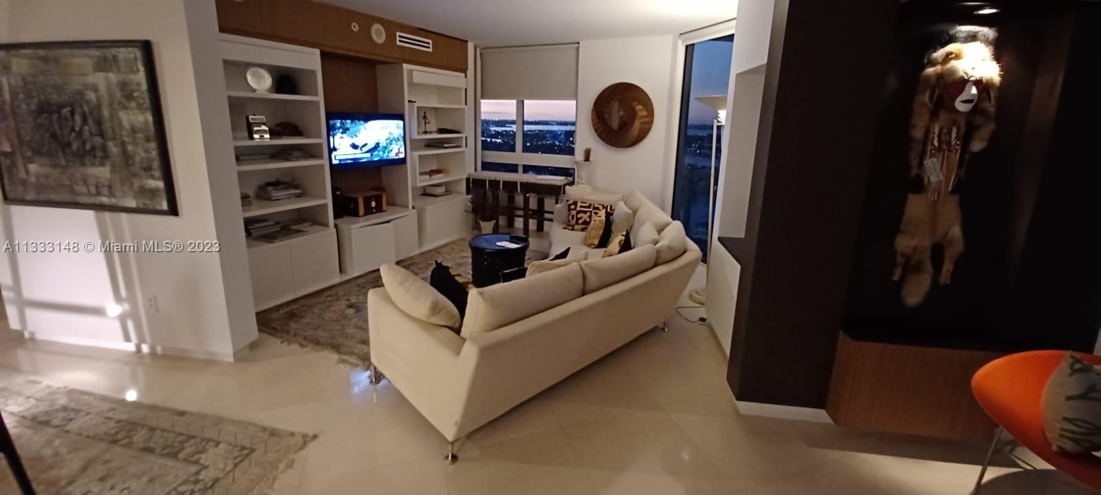 AKOYA CONDO - Residential