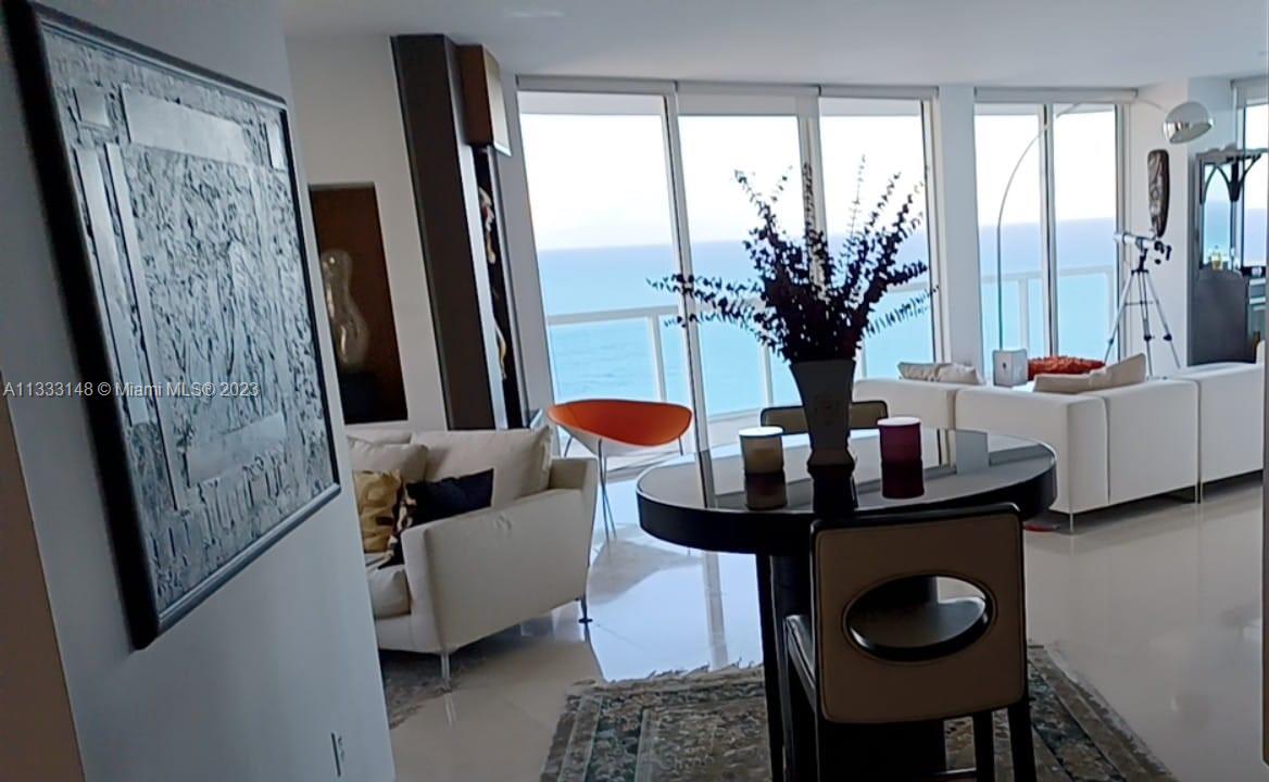 AKOYA CONDO - Residential