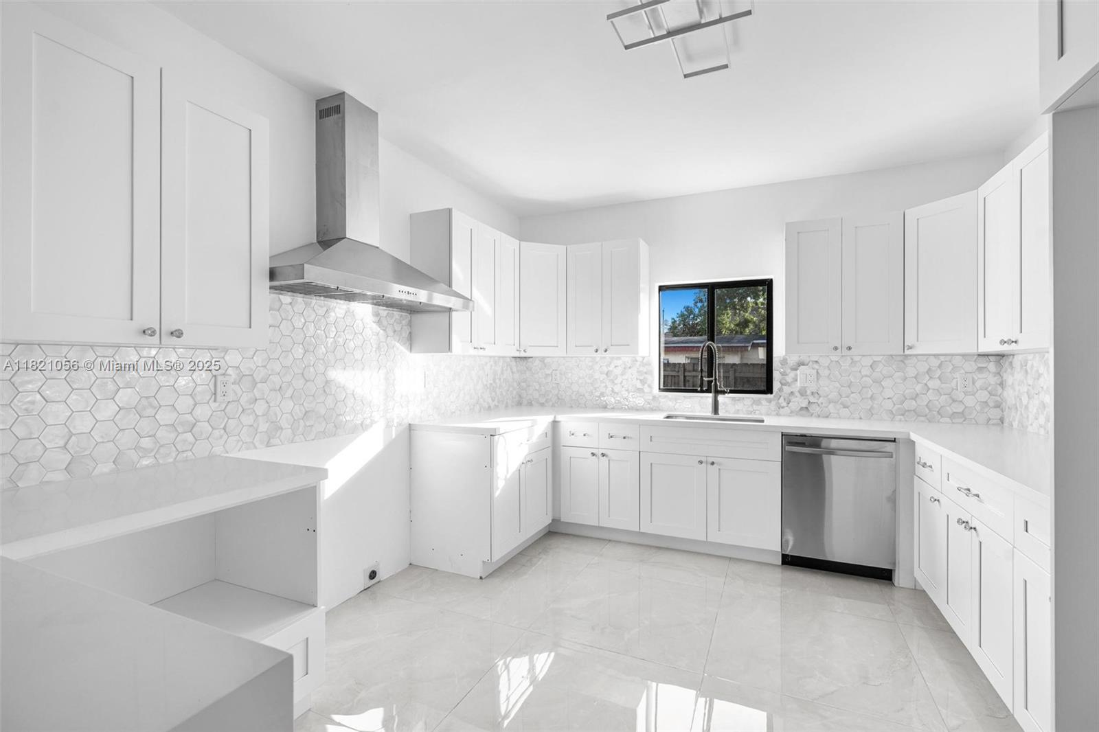 LINCOLN CITY SEC G - Residential