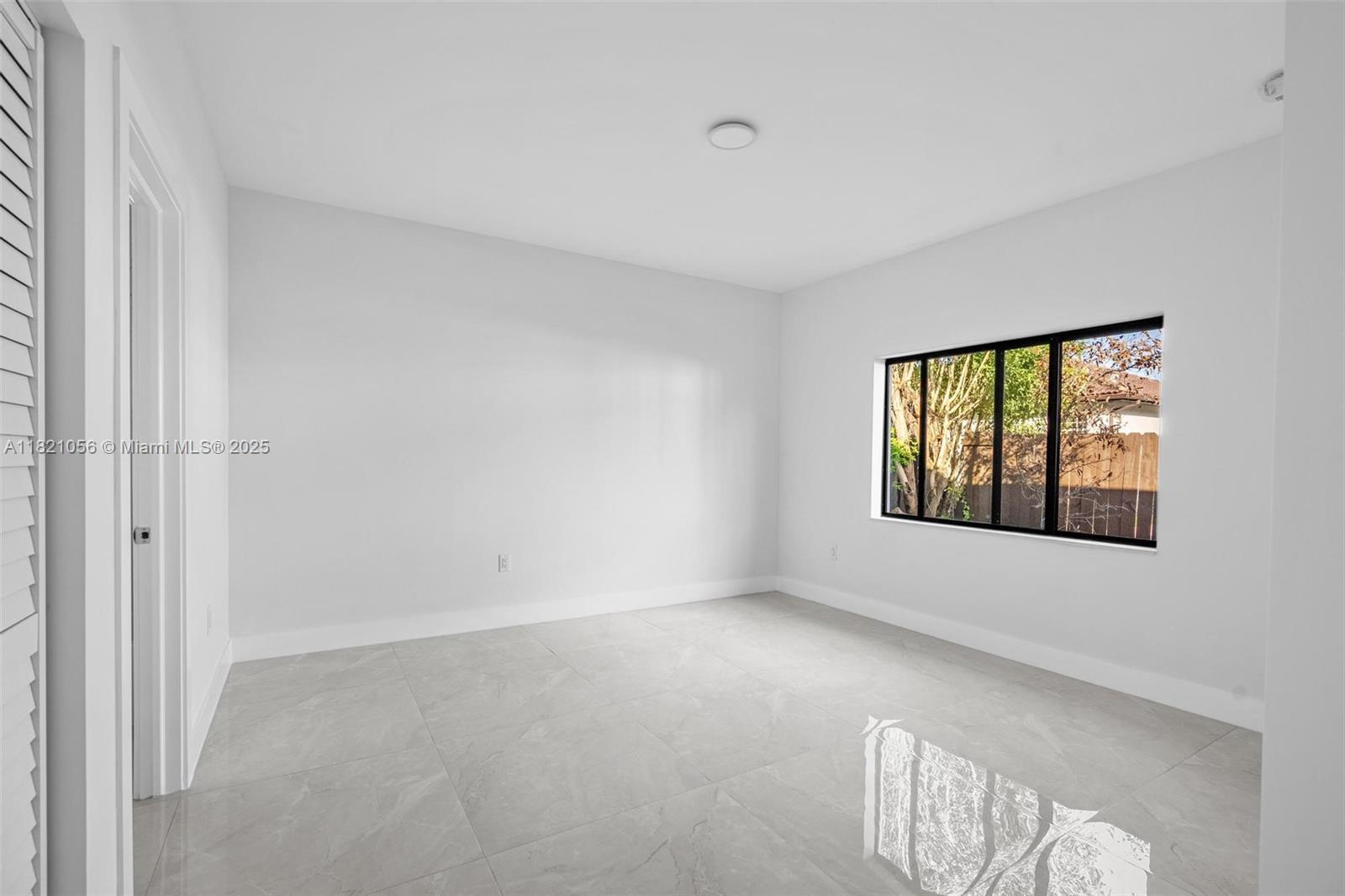 LINCOLN CITY SEC G - Residential