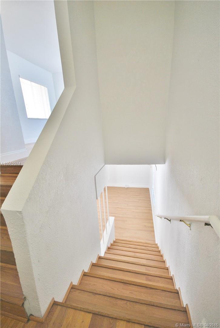 THE CORALS CONDO - Residential Lease