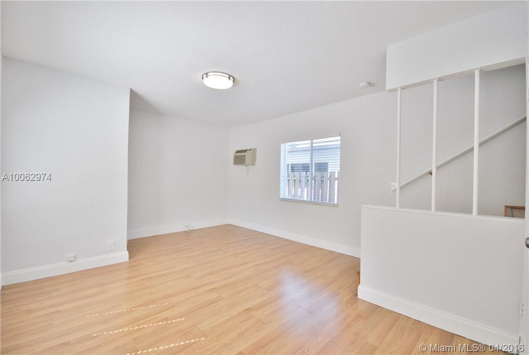 THE CORALS CONDO - Residential Lease