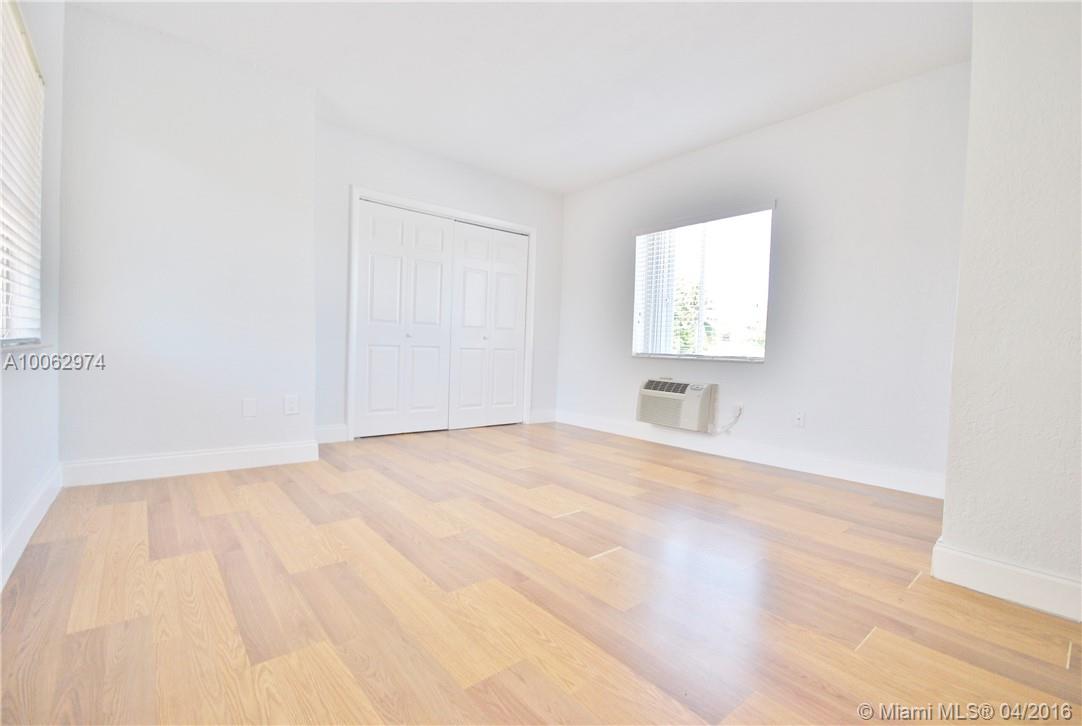 THE CORALS CONDO - Residential Lease