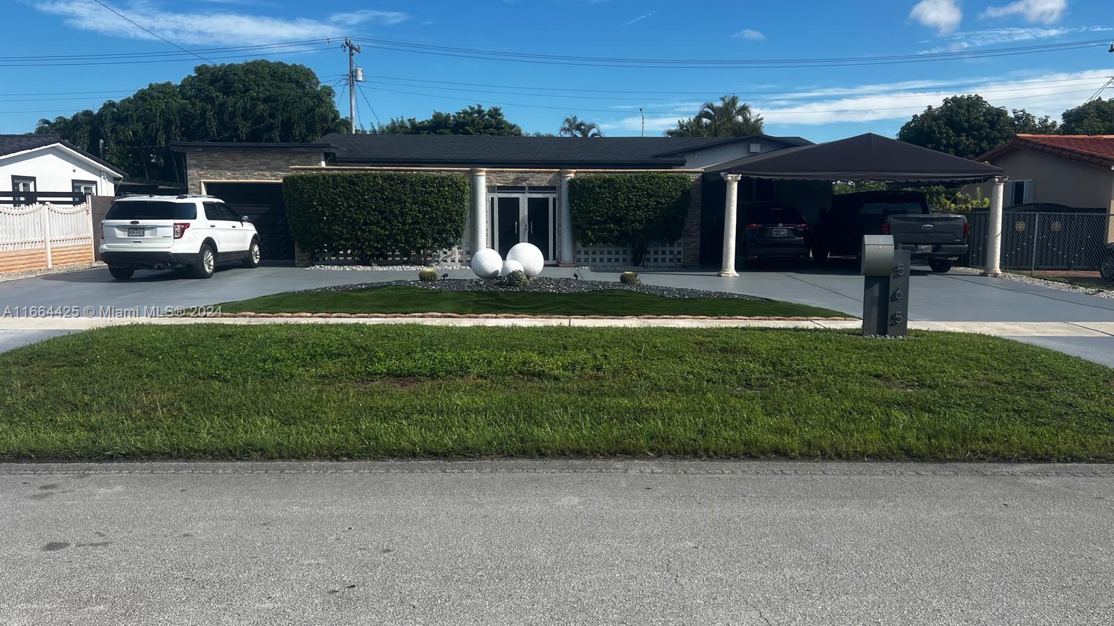 565 W 76th St, Hialeah, Miami-Dade County, Florida - 3 Bedrooms  
2 Bathrooms - 