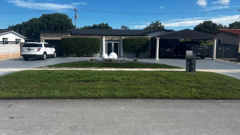 565 W 76th St Hialeah FL 33014