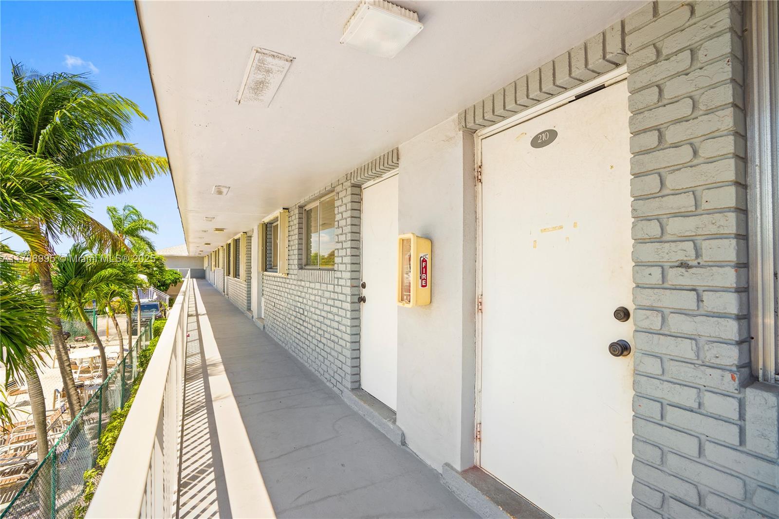 DORIA CONDO - Residential