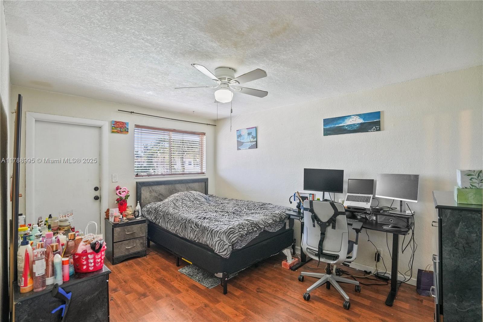 DORIA CONDO - Residential
