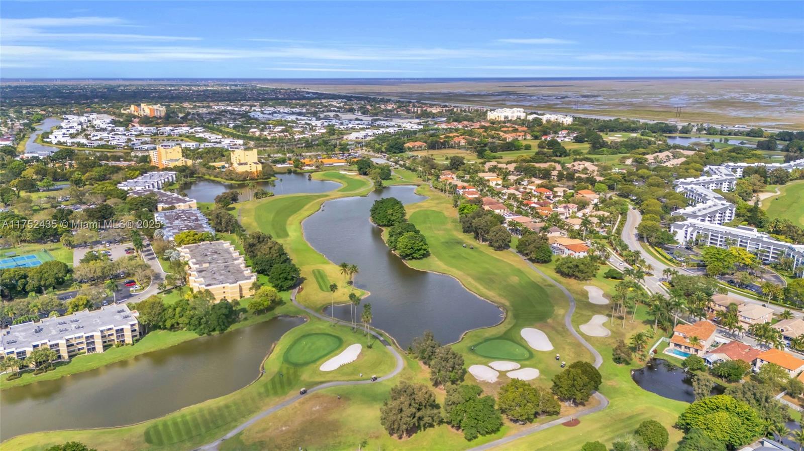 RACQUET CLUB VILLAGE APAR - Residential Lease