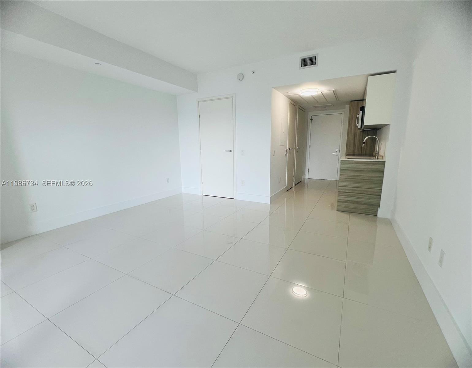 BRICKELLHOUSE CONDO - Residential