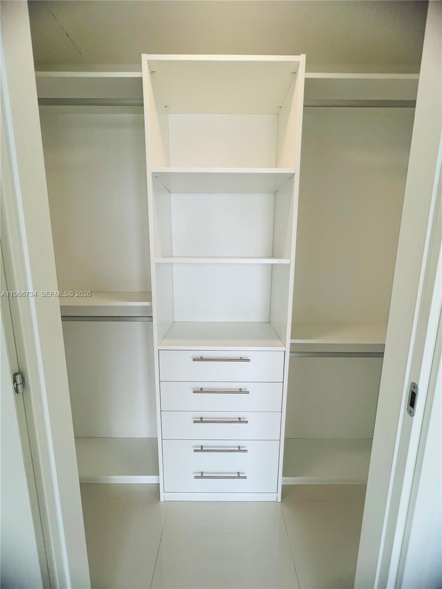 BRICKELLHOUSE CONDO - Residential