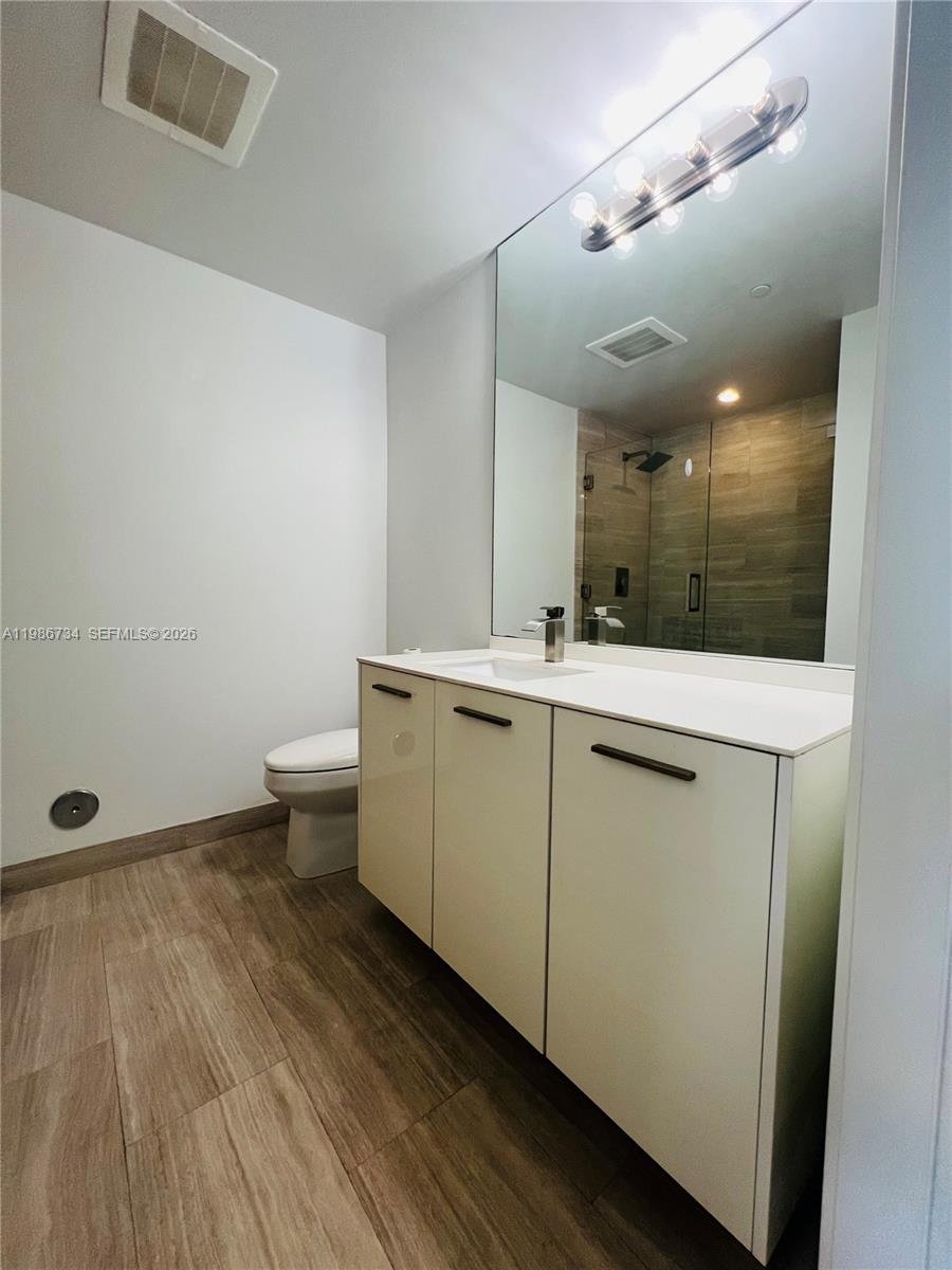 BRICKELLHOUSE CONDO - Residential