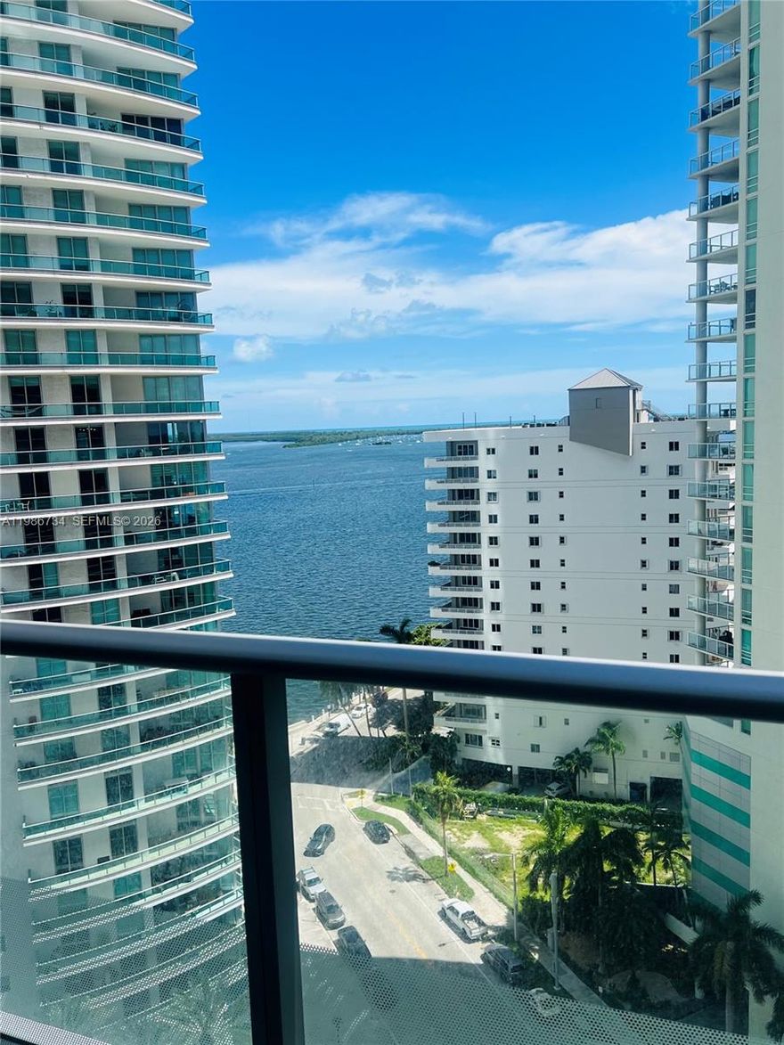 Beautiful studio located in the heart of Brickell, offering the perfect retreat for both investors and end-users. With a flexible short-term rental policy, this property presents an excellent opportunity for income or personal use. The unit is filled with natural light and features an open floor plan with high ceilings and sleek white porcelain floors, creating a bright and airy atmosphere. Step onto your private balcony and enjoy stunning views of Biscayne Bay. Ideally situated just steps from the financial district, trendy dining, and vibrant shopping, this residence combines luxury living with exceptional convenience. This unit includes one assigned "Self-Parking Right" with an additional "Self-Parking Right" that will transfer with the sale.