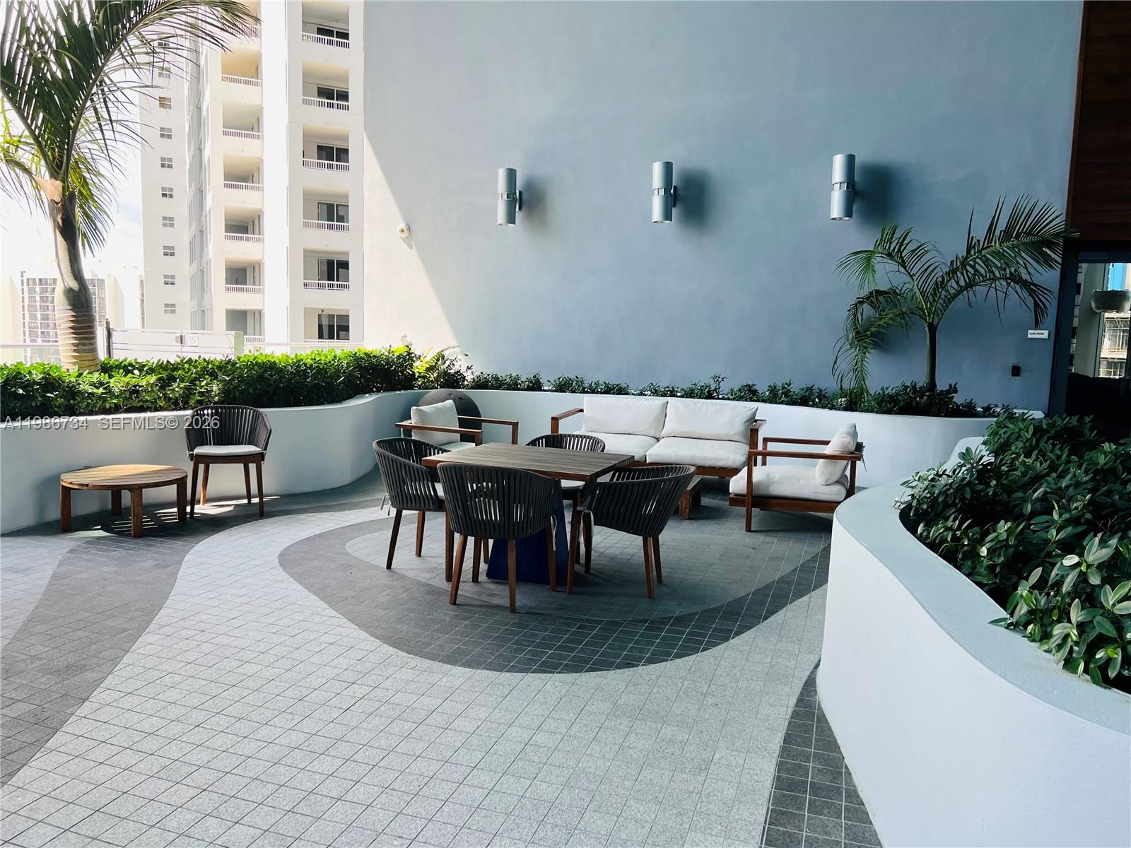 BRICKELLHOUSE CONDO - Residential