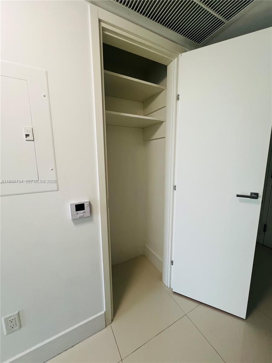 BRICKELLHOUSE CONDO - Residential