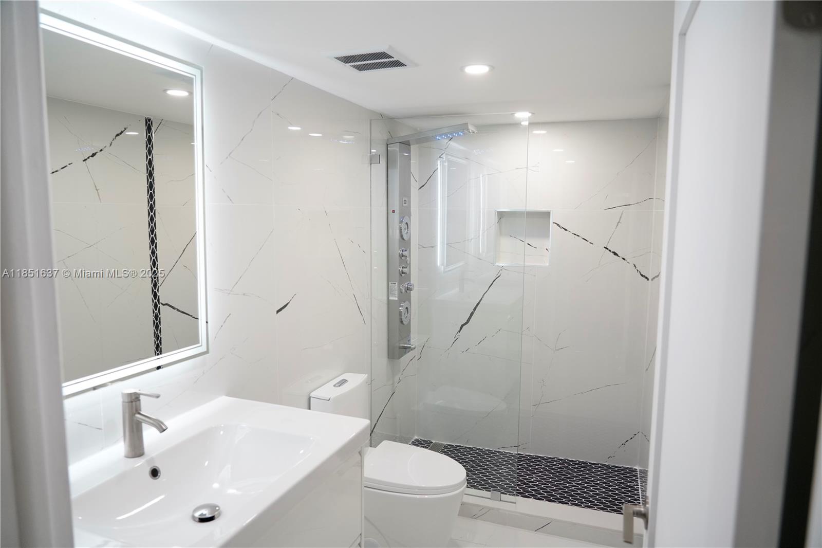 510 W Park Dr 105