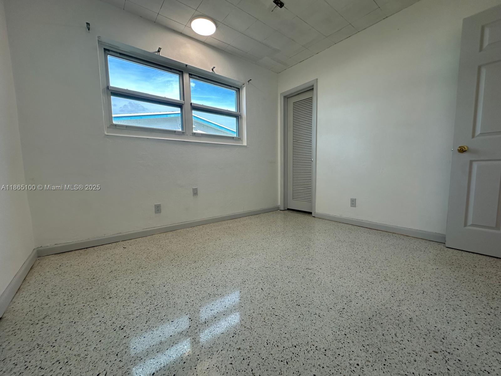 DAVIS ISLES - Residential Lease